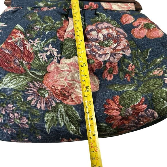 Vintage Carpetbags Of America Blue Multicolor Floral Bag With Wooden Handles - Picture 6 of 16